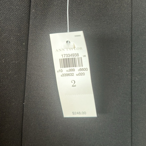 BN Black dress with feather/fringe at bottom - Picture 4 of 4